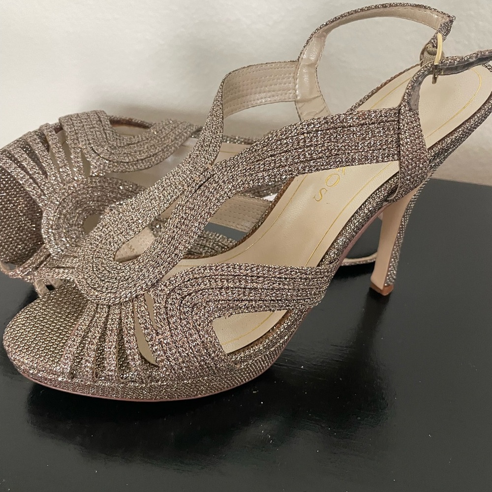 Caparros Heels 9.5 NEW